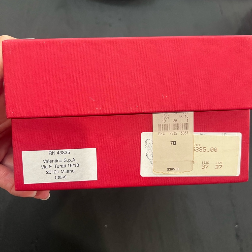 Super cute heeled pink Valentino sandals - Picture 4 of 11